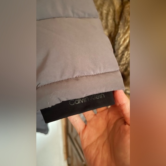 Calvin Klein Winter Hooded Jacket - Original CK bought online. - Picture 4 of 7